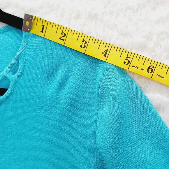 T-Shirt Size M Aqua Knit Pullover Lattice Neck Short Sleeve Soft Girl Basic Y2K - Picture 4 of 10